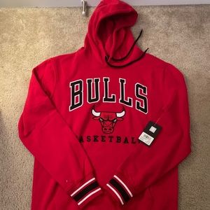 NBA Chicago Bulls Men’s hoodie size small - NWT